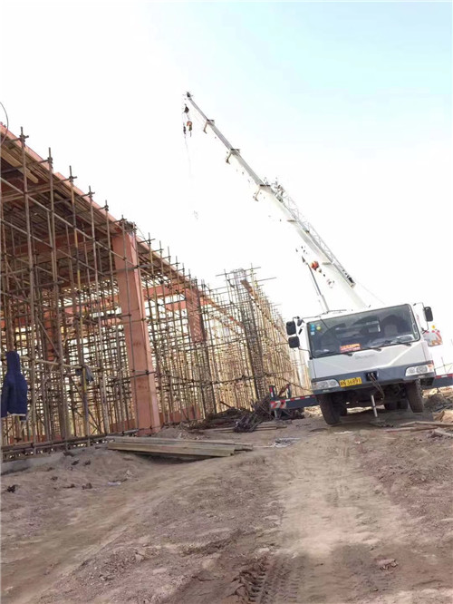 西丰县吊车作业的安全注意事项有哪些？